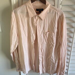 Liverpool Men's Light Pink Casual Button-Down Shirt